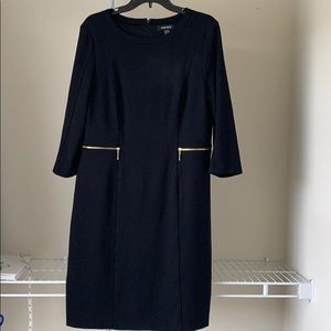 Nine West - fitted black dress